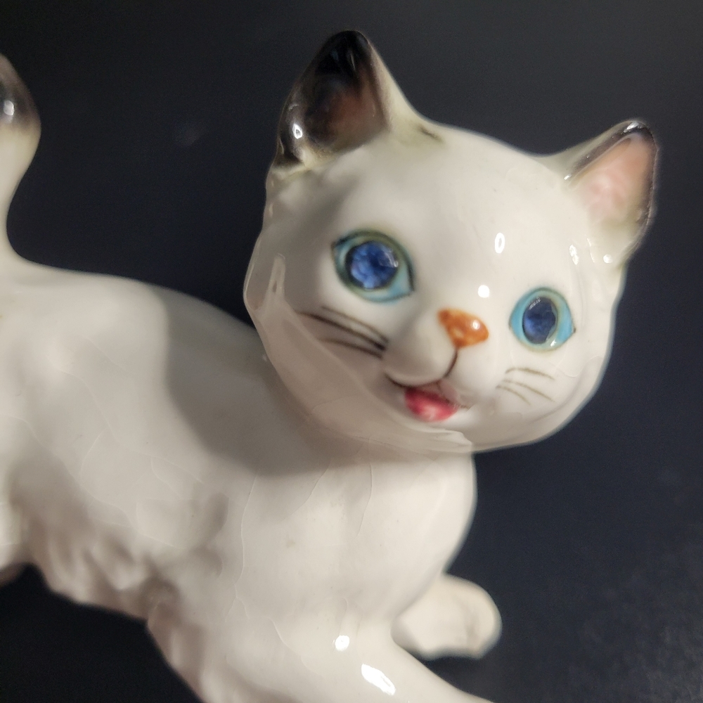 Vintage White Cat Kitten Figurine with Blue Rhinestone Eyes